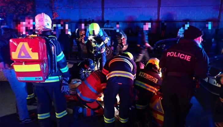 Двама младежи са с опасност за живота