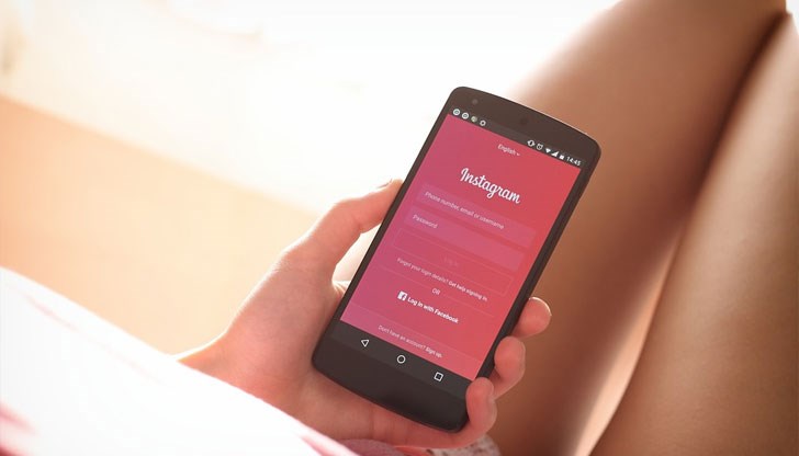 Социалната мрежа блокира хиляди акаунти