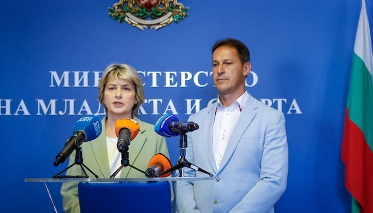 Министерството на младежта и спорта спазва законите на Република България и трябва да изпълни съдебните решения, заяви Весела Лечева