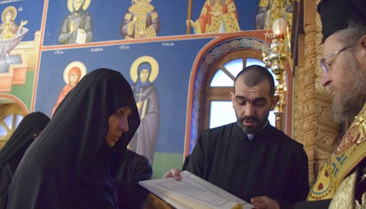 Мира Бонжева от силистренския драматичен театър вече е сестра Макрина