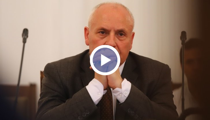 Отказах се от охраната си на 30 август, добави уволненият шеф на БАБХ