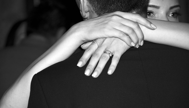 90% от двойките, когато се оженят, спират да живеят и започват да планират, което се оказва пагубно за връзката им 90% от двойките, когато се оженят, спират да живеят и започват да планират, което се оказва пагубно за връзката им