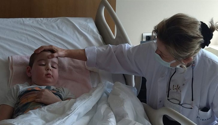 Детето бе диагностицирано с тумор на мозъчния ствол Детето бе диагностицирано с тумор на мозъчния ствол