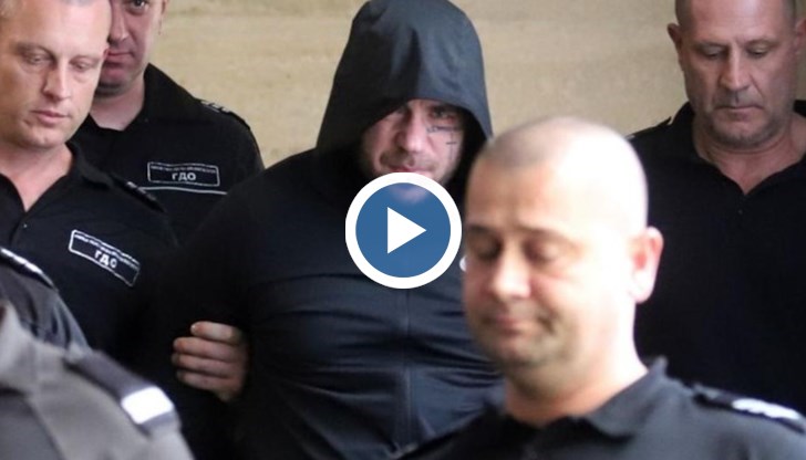 Докато е свалял накитите, е успял да избяга, заяви вътрешният министър Иван Демерджиев