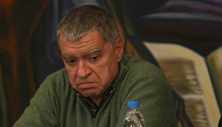 Математикът: Изтече гаранционният срок на машините за гласуване