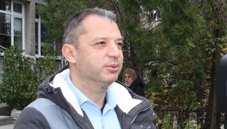 Скъпи колеги, стига сте си гледали собствения кеф. Дайте да се захващаме за работа