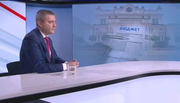 Предлагам на Асен Василев да покаже къде могат да се свият разходите