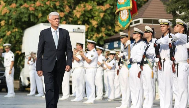 Служебният министър на отбраната заяви, че искаме спешно изтребители на лизинг за 10 години Служебният министър на отбраната заяви, че искаме спешно изтребители на лизинг за 10 години