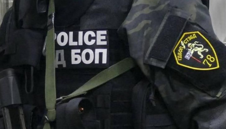 Антимафиотът е задържан за 24 часа Антимафиотът е задържан за 24 часа