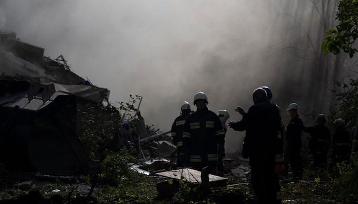 Множество руски ракетни атаки разтърсиха през нощта град Запорожие