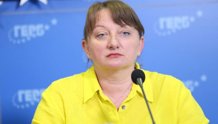 Готови сме за управление, готови сме и за избори, подчертава Деница Сачева Готови сме за управление, готови сме и за избори, подчертава Деница Сачева