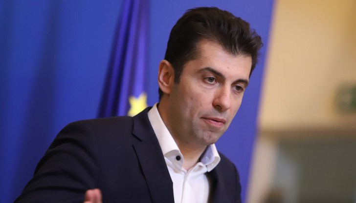 Петков: Приходите са повече, разходите са по-малко