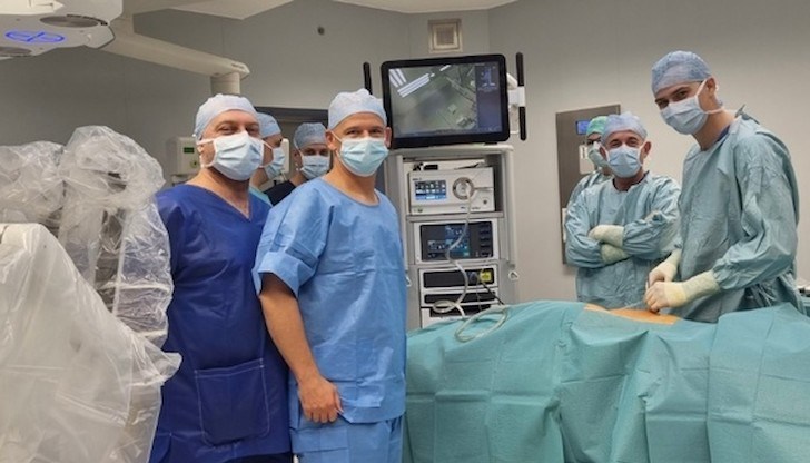 Първите такива операции в България започват да се правят още през 2007 година