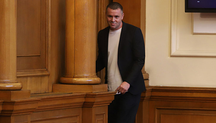 Най-голямата болка на Мръсната машина е, че хората започват да