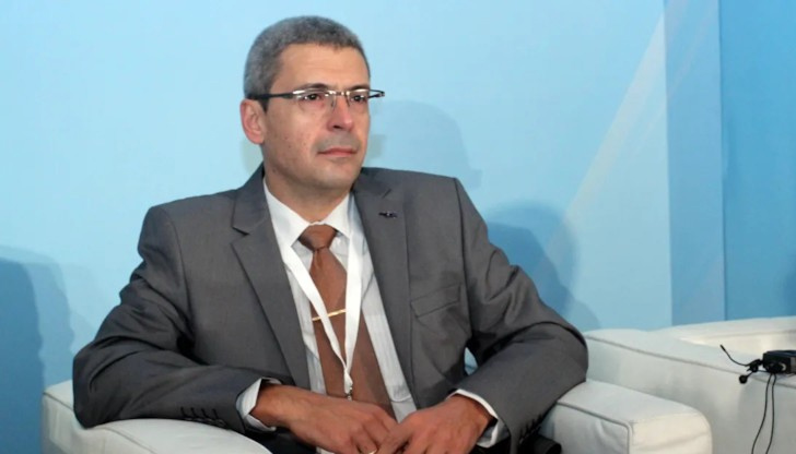 Специалисти се опасяват, че рокадата в регулатора може да забави