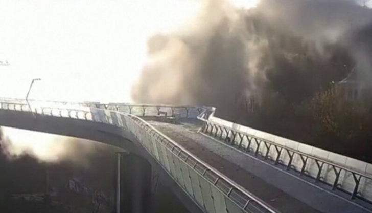 На кадрите се вижда експлозията, която разтърсва съоръжениетоОхранителни камери запечатаха