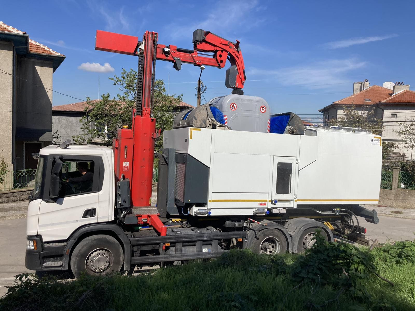 За изминалата седмица са почистени всички съдове за отпадъци в