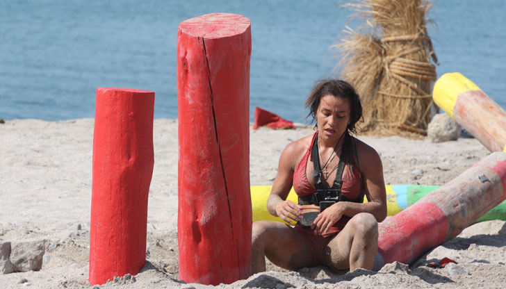 Олимпийската медалистка беше победена от Ралица в драматична капитанска биткаСамо