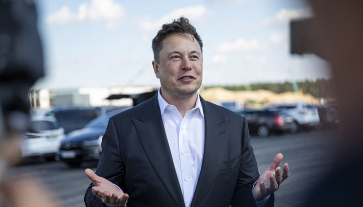 Американският предприемач и милиардер Илон Мъск смята, че вероятността в света да