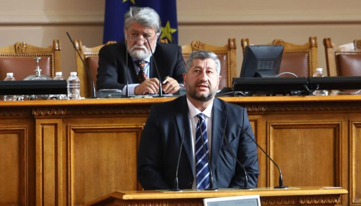 Това управление ще се формулира чрез компромис, но не трябва