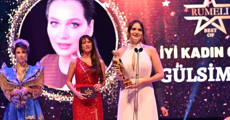 Красавицата се прибра в Русе, за да се види с