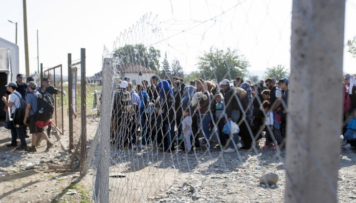 С парите ще бъдат отворени и центрове за прием и