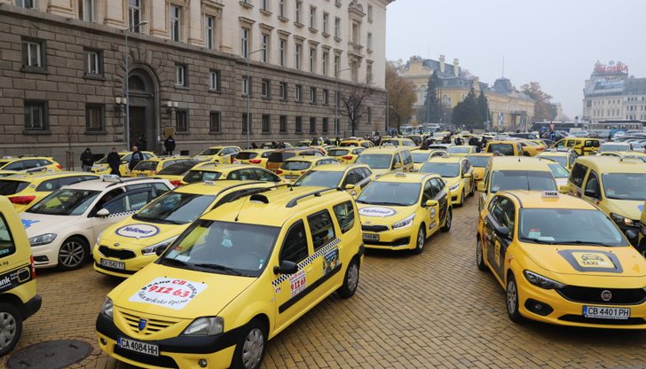 Ежедневно сме подложени на една агресия. В Русе преди 3-4 години убиха колега