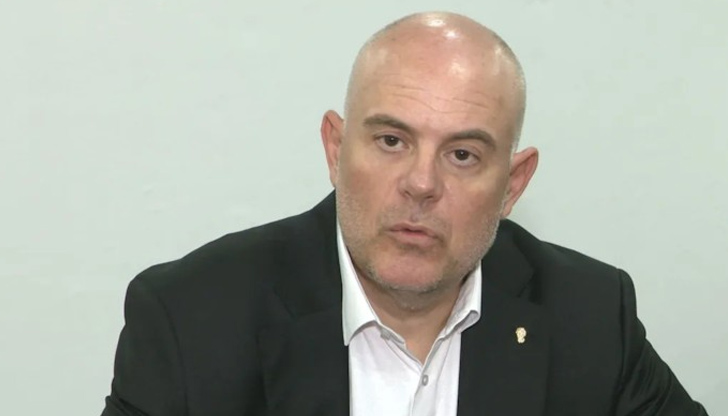 Хакерската атака срещу различни институции е чисто ясен криминален случай,