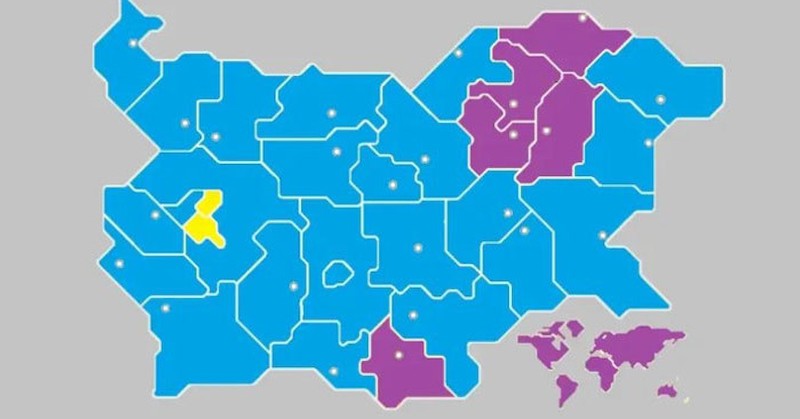 Три партии доминират в странатаОчаквано и при разпределението по области