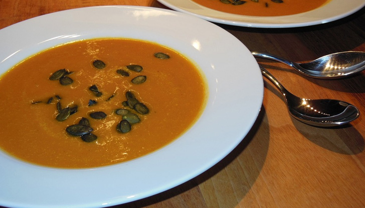 От услугата могат да се възползват лица с настоящ адрес на