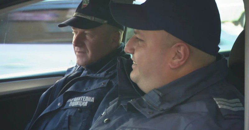 Майката на децата е спяла през това време и не разбрала