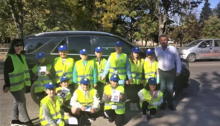 Децата-доброволци станаха свидетели на извършването на пътни проверки на водачи