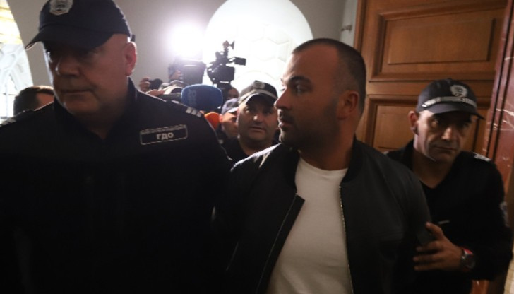 Полицаите били свидетели на инцидента, но не изпълнили служебните си