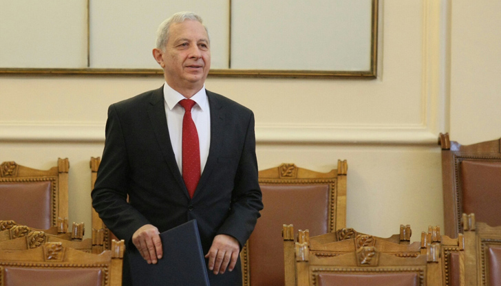 Парламентът не може да функционира без избран председателЩе бъде прецедент,