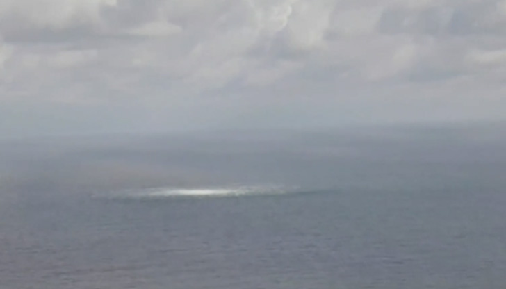 Само от единия пробив в тръбите под Балтийско море изтича