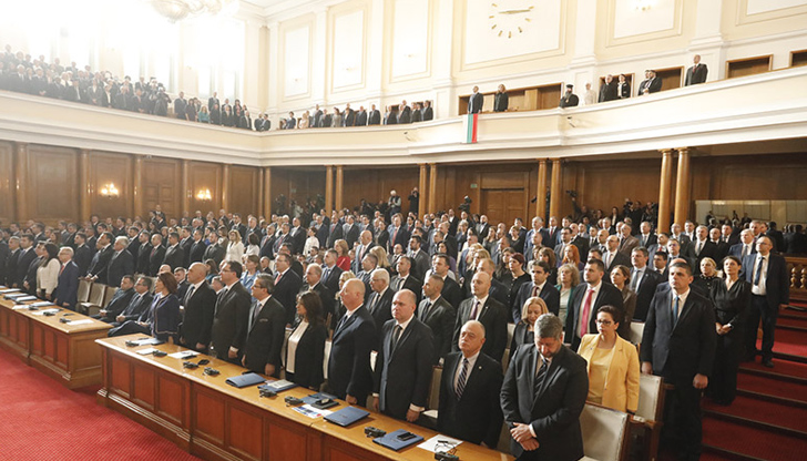 1 234 800 лева месечно ще са разходите на ПарламентаЖурналисти