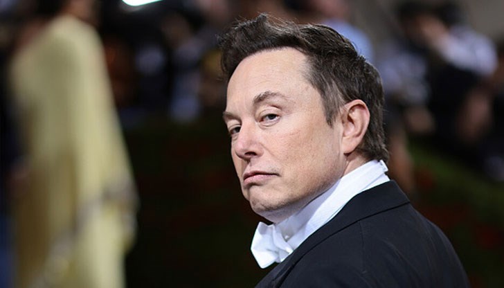 Само преди ден милиардерът обяви, че поддържането на сателитния интернет