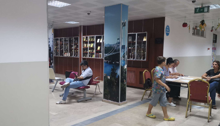 От пресцентъра на партията, заявиха, че нарушенията са регистрирани в