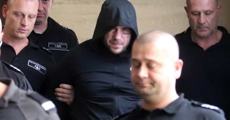 Обвинението се опитва да въздейства на служителите на МВР чрез досъдебни