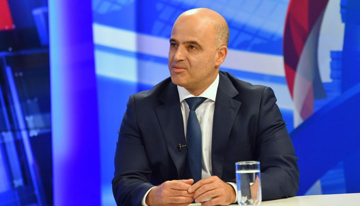 Аз искам да накарам гражданите с вдигната глава да седнат