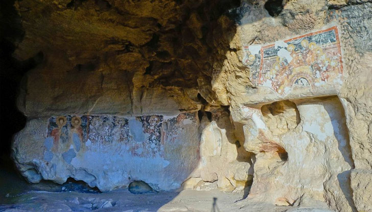 Светицата е известна в българската история като царица Теодора, първа