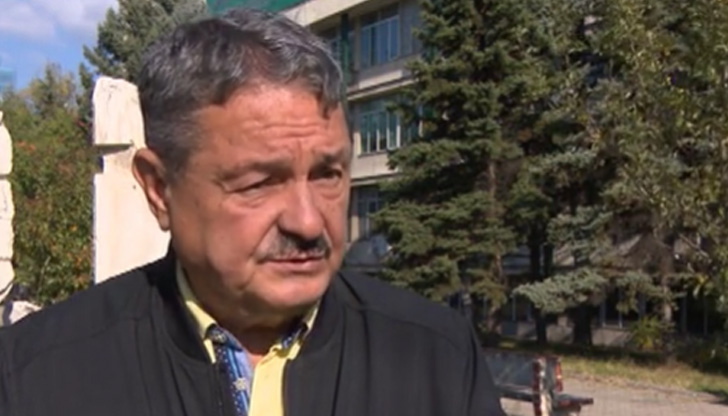 Доста хора едва свързват двата края, но има и прослойка