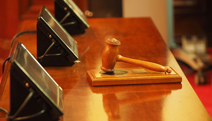 Решенията по някои дела се бавят до 19 годиниГрупа от