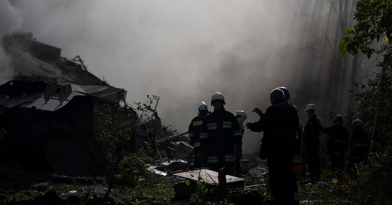 Множество руски ракетни атаки разтърсиха през нощта град ЗапорожиеРусия продължава