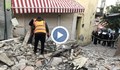 Хора скачат от прозорците в паника по време на земетресението в Измир