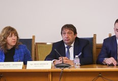 Дадено е временно разрешение част от дейностите да се довършат