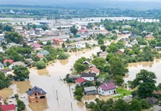 Заради проливните дъждове са наводнени много места2 годишно дете е загинало