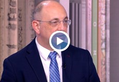 Според Василев замразяването на цените на тока парното водата както