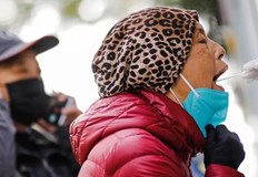 Мегаполисите продължават да изпитват трудности да овладеят огнищата на заразаКитай