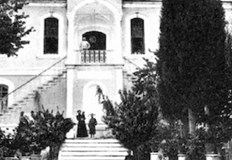 Клането е ставало след като още живият е повалян върху